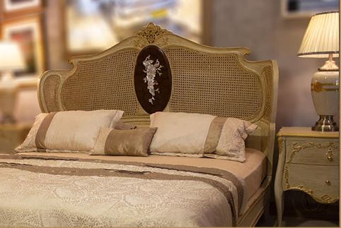 Rattan Royale Bed
