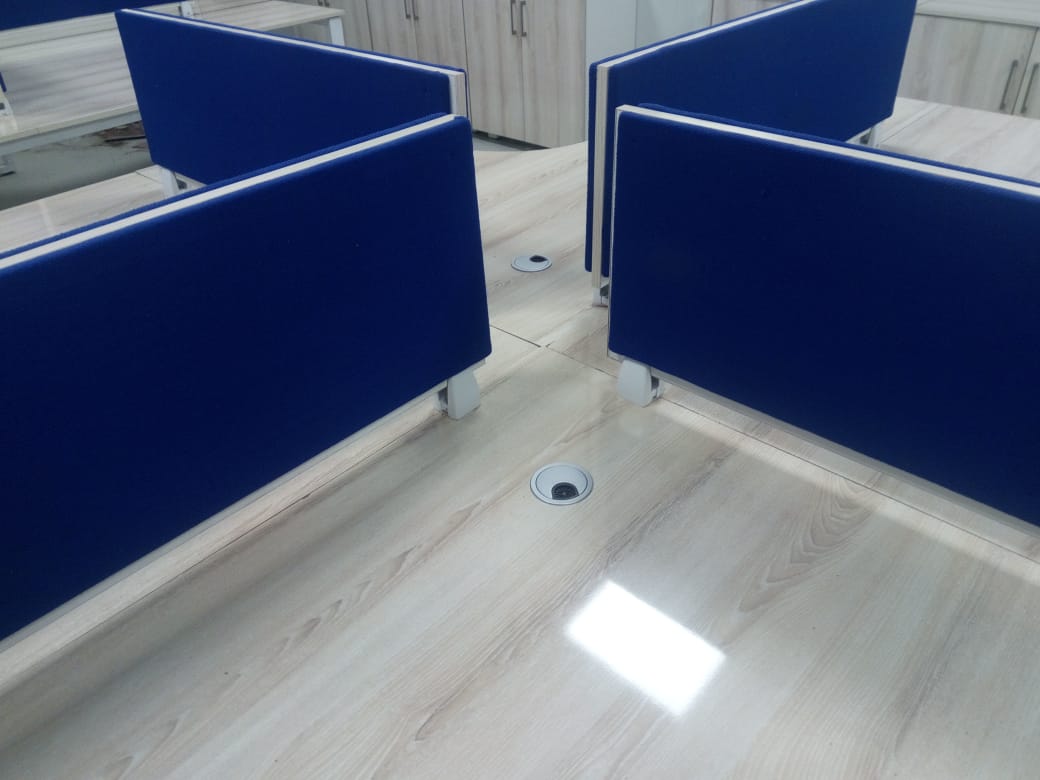 X-Shaped Cubicle Setup with Blue Dividers