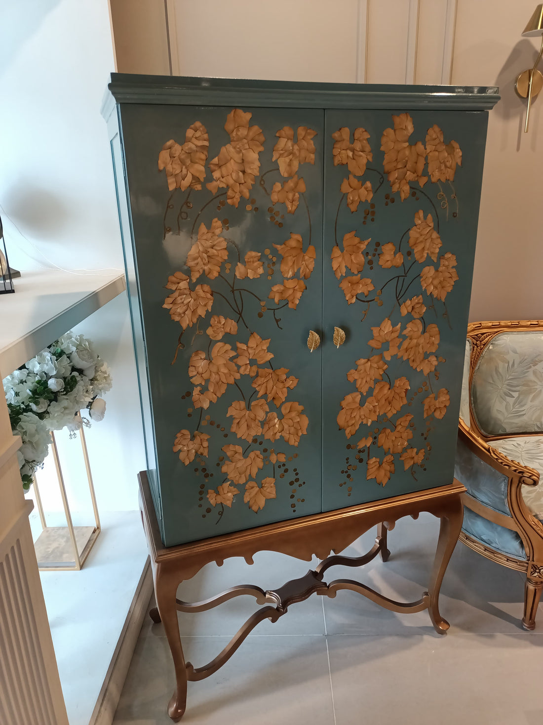 Decorative Mother of Pearl Cabinets